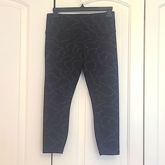 ATHLETA Elation Train Textured 7/8 Tight  Black /Nightfall Size S/P - Picture 3 of 12